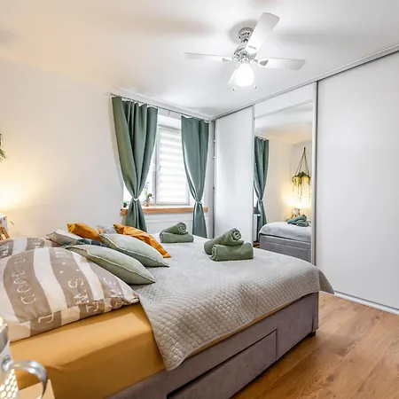 Blizko Stanice Center Apartman