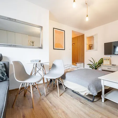 Blizko Stanice Center アパート コシツェ