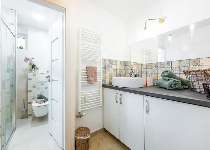 Blizko Stanice Center *