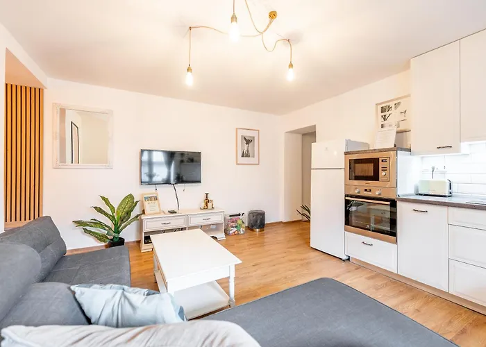 Blizko Stanice Center Apartament
